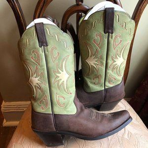 NEW! Ariat Cowgirl Boots
